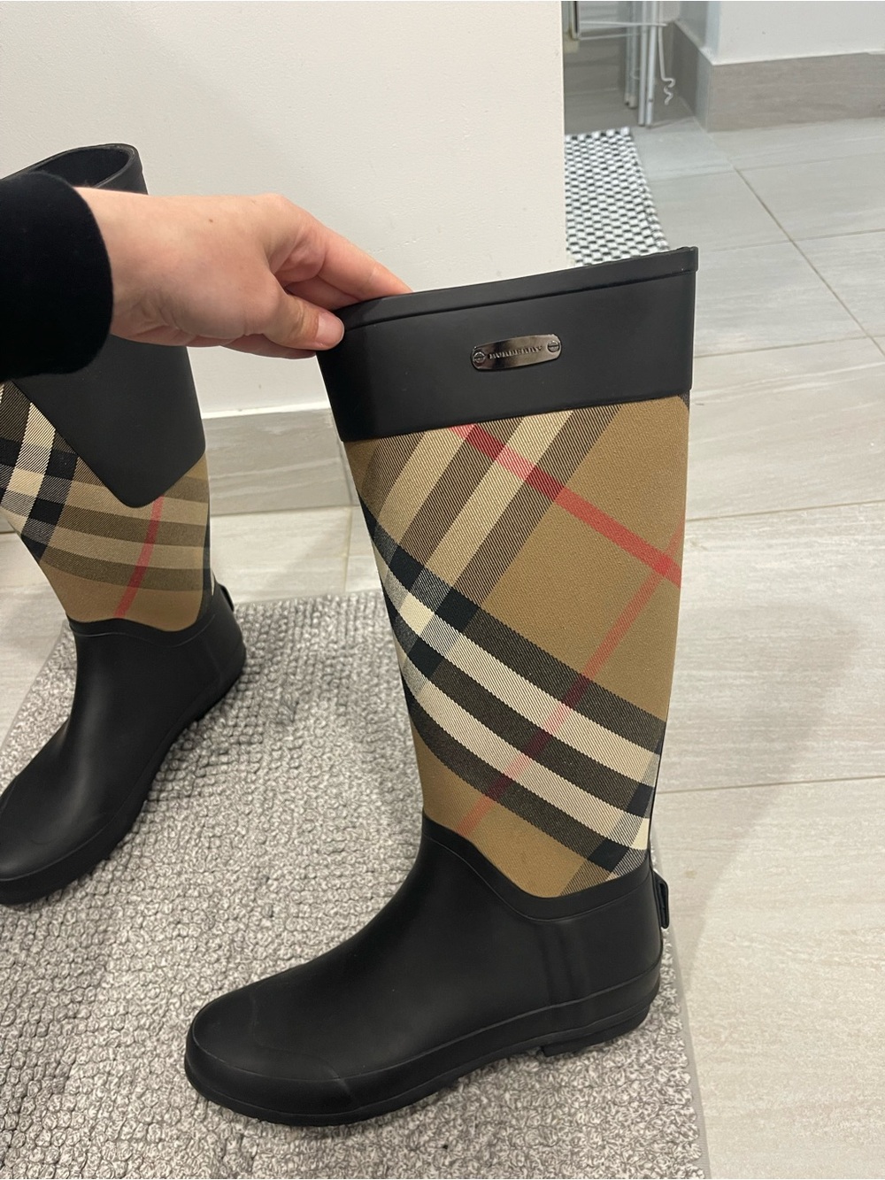 Burberry Nova check tall rain boots rubber size 39 authentic luxury boots - Picture 8 of 16